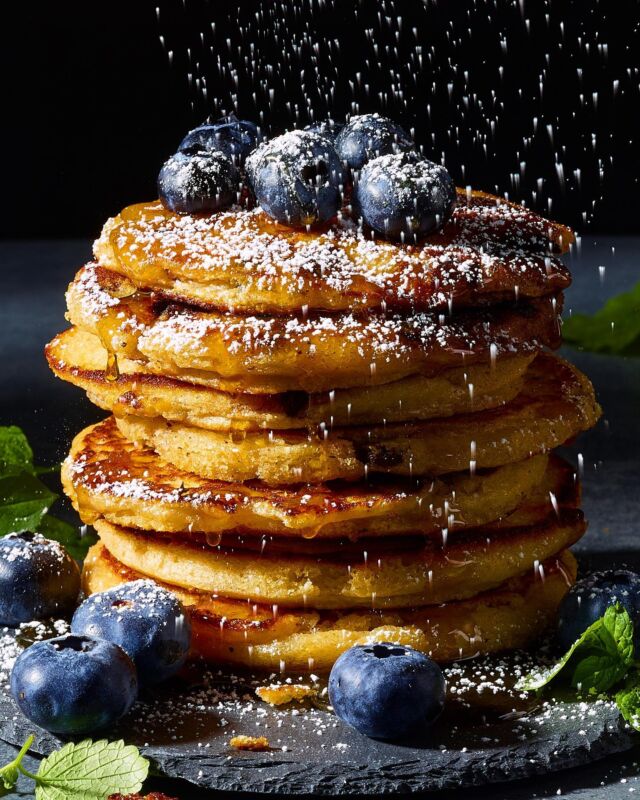 Lecker zu jeder Zeit...
.
.
.
#pancakes #pancakeart #pancakelover #pancakeporn #dessert #dessertlover #dessertphotography #wintervibes #foodies
#foodlovers #foodfotografie #foodfotostudio #foodphotoshoot #foodstyling #foodphotographyandstyling #darktablemood #thefeedfeed #f52grams #foodfluffer #bestfood #feedyoursoul #ourfoodstories #foodartblog #foodartproject #foodartclick_ #creativejourney_food  #oursharedfoodtales #shareyourtable #still_life_gallery_ #moodyfoodphotography